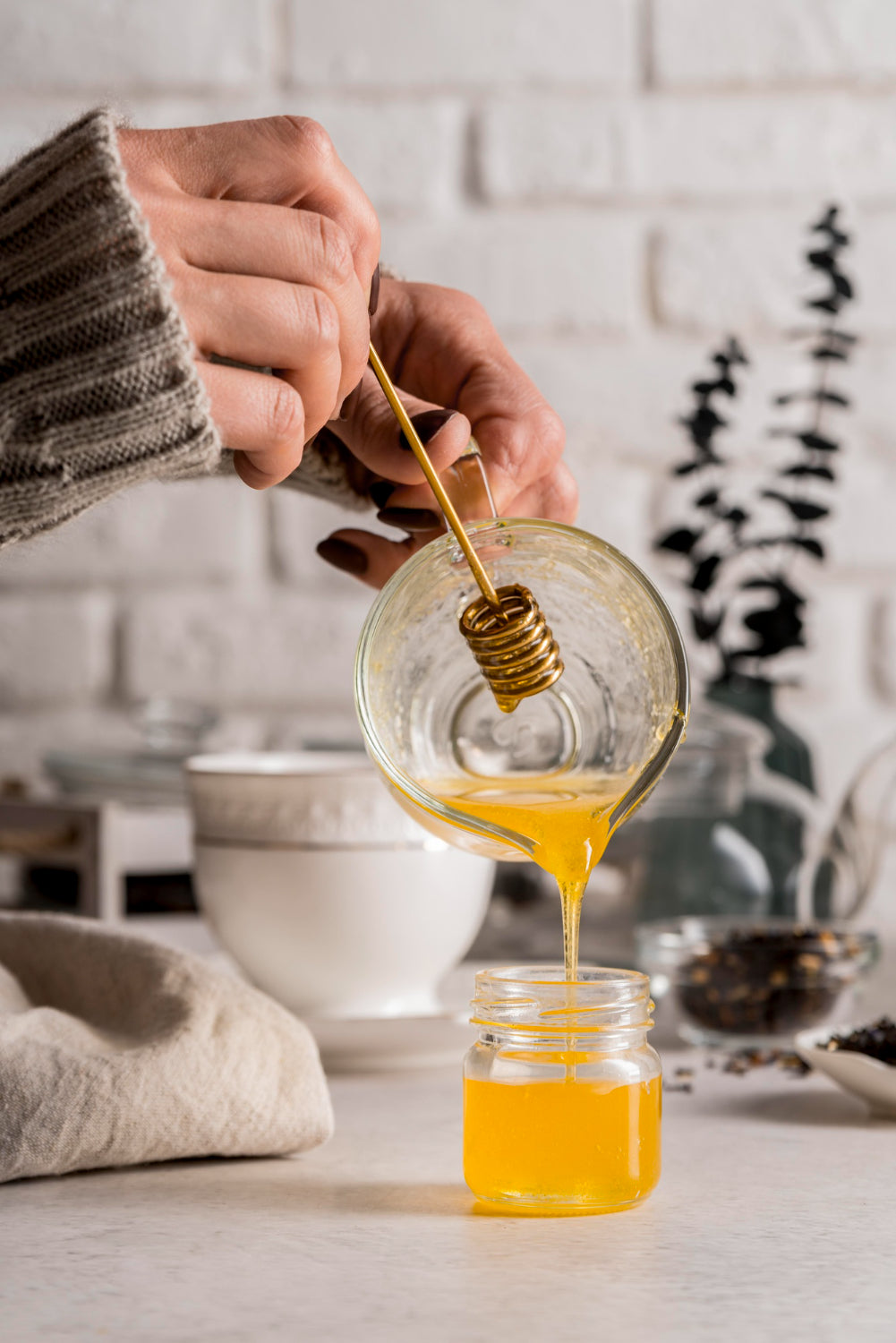 Manuka Honey: Nature's Hidden Treasure with Potential Health Benefits